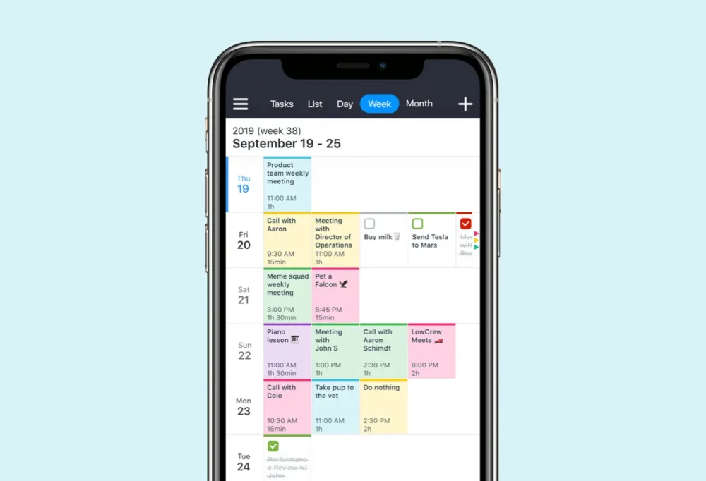 مقایسه تقویم پیش فرض آیفون با Calendar 5: کدام گزینه برای شما بهتر است؟